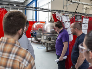 Na návštěvě před posláním životopisu: Honeywell Olomouc otevírá každý měsíc své haly veřejnosti