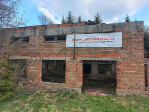 Koupil poslední budovu u lágru v Jáchymově, teď připomíná téma politických vězňů. Nezapomínejme, říká Tomáš Bouška