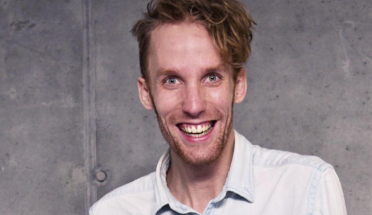 Tělo tajné agentky zakončí divadelní sezónu v Klicperově divadle