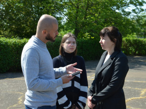 Přišli a postříleli je. Volyňští Češi si na Ukrajině připomínají své předky