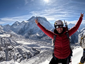 Lékařka Eva Perglerová úspěšně zdolala nejvyšší horu světa Mount Everest jako teprve třetí Češka