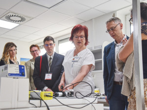 Se zpracováním krve pomáhá ve FN Olomouc automatický systém. Novinku má jako první v republice