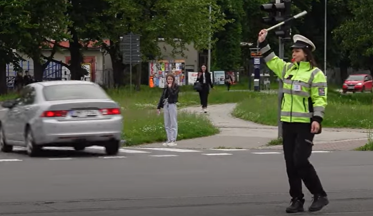 Při soutěži regulovčíků padaly pokuty. Řidiči zmatkovali, protože neznali pokyny policistů