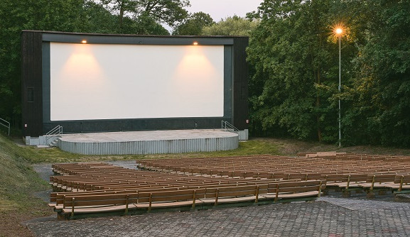 Hradecký Širák začíná promítat, letní kino zahajuje sezónu