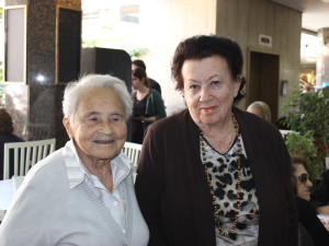 Ruth Federmannová (vpravo) se sestřenicí Maud