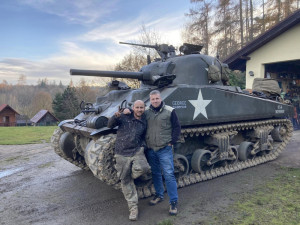 Sběratel Pavel Rogl si splnil klukovský sen. Jako jediný v Česku vlastní pojízdný americký tank Sherman
