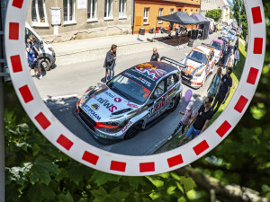 Svištící formule i nabušené kamiony. Šternberk ovládl závod Ecce Homo