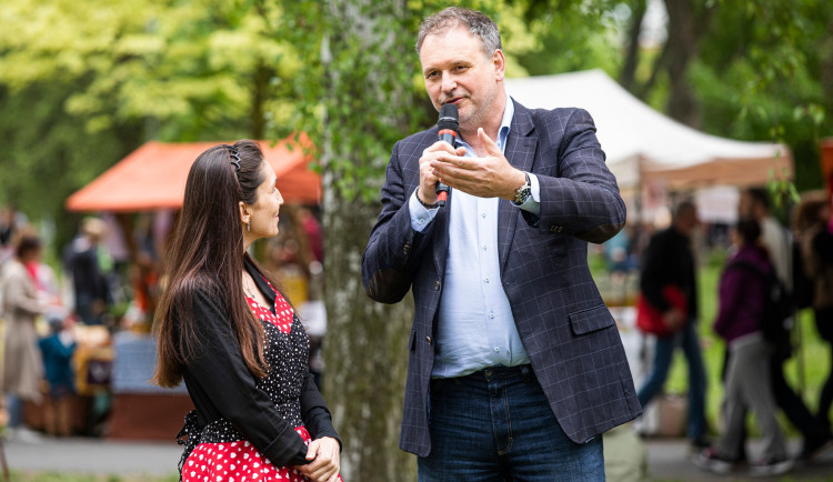 Politická střelnice v Hradci pokračuje, koalice se opírá o přeběhlíky, vrací úder Hnutí rozvíjíme Hradec