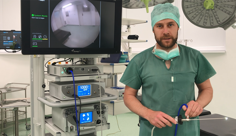 Ortoped-specialista z Fakultní nemocnice Olomouc Jiří Lošťák