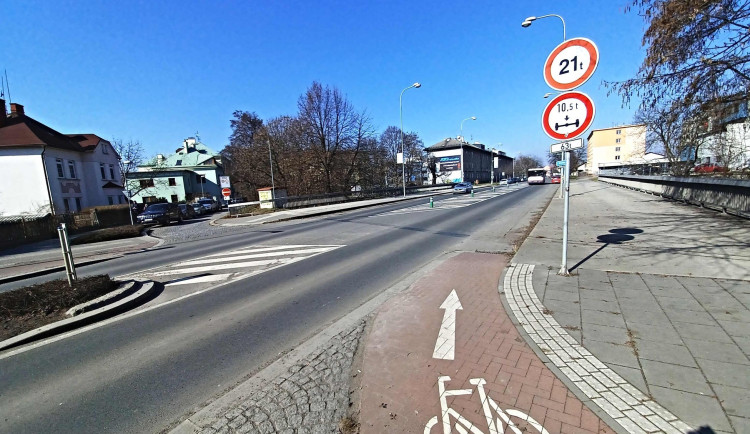 Řidiči pozor, část Jeremenkovy se ode dneška zavírá. Objížďka je dlouhá a kmplikovaná