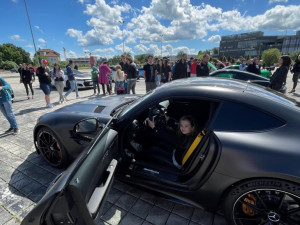 Super Ride Car Fest přiveze před Šantovku luxusní kousky. Projeďte se ve sporťáku