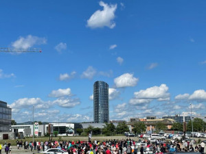 Super Ride Car Fest přiveze před Šantovku luxusní kousky. Projeďte se ve sporťáku