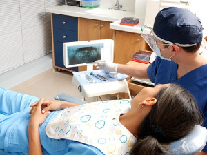 V prostějovské nemocnici mají nový stomatologický rentgen. Dokáže provádět i 3D snímky