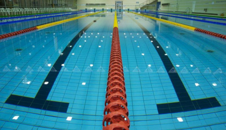 Hradecký bazén upravuje otevírací dobu, ke konci měsíce se zavře úplně