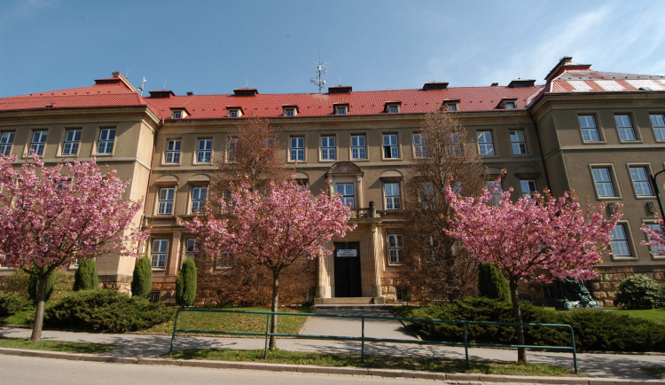 U novopackého gymnázia bude nová tělocvična za více než sto milionů