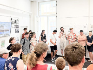 Místo menších bytů kultura či náplavka. Budoucí architekti ukázali možnosti chátrajícího areálu v Litovli