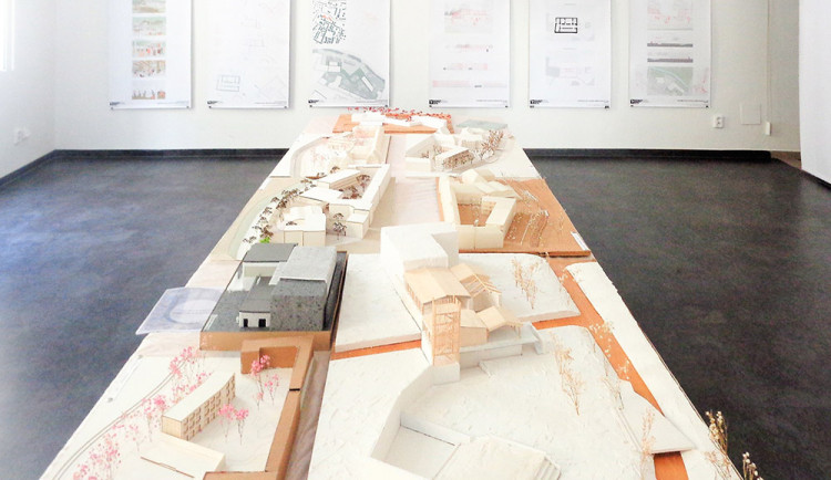 Studenti architektury z VUT Brno a ČVUT Praha představili své návrhy na proměnu areálu VéDePky v Litovli na výstavě