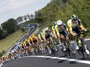 Čtyřnásobný vítěz Tour de France otestuje jesenické kopce. Na etapák v kraji dorazí Chris Froome