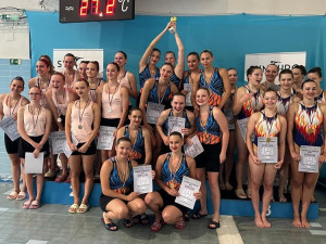 Zlatá tečka za náročnou sezonou. Olomoucké akvabely se vyznamenaly na domácím závodě