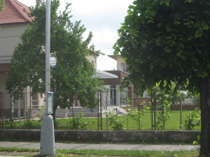 Prostějovská fara u sv. Petra a Pavla byla budována před devadesáti lety. Nyní prošla rozsáhlou opravou