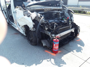 Dálnice D1 je u Hranic ve směru na Prahu kvůli vážné nehodě uzavřená. Pro zraněného letěl vrtulník