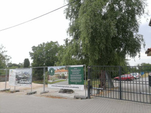 Srdíčka z lučního kvítí pro hospic. Na Svatém Kopečku se rozrůstá odkaz dobročinné přeměny areálu