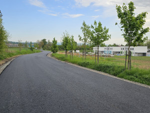 Silničáři opravili komunikaci, kterou zničily nákladní automobily při stavbě D1 v Přerově