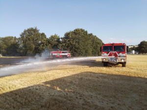 Olomoucký kraj sužují požáry, naposledy dnes ráno hořelo v Oskavě. Hasiči jsou na pokraj vyčerpání