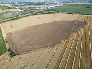 Ranní pohled na oblast zasaženou požárem