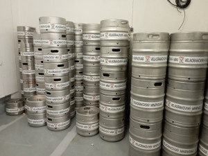 (NE)OBYČEJNÍ: Bývalý starosta Rakové u Konice založil minipivovar, turisty láká na samovýčep a bestro