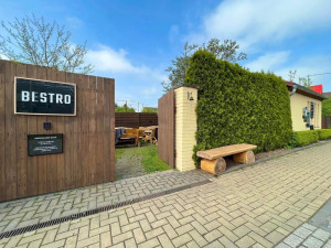 (NE)OBYČEJNÍ: Bývalý starosta Rakové u Konice založil minipivovar, turisty láká na samovýčep a bestro