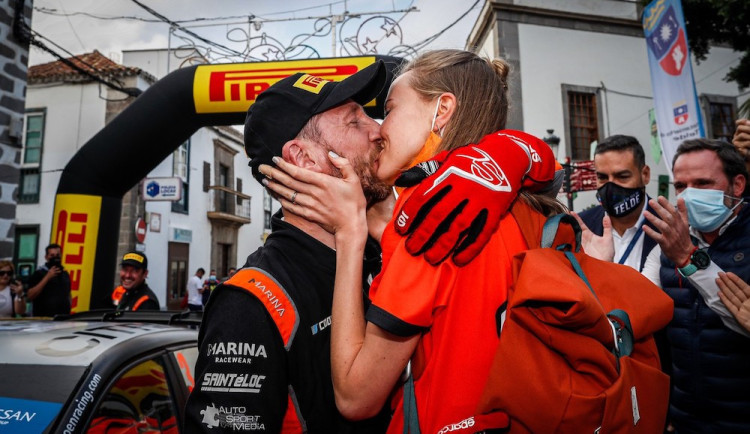 Alexey Lukyanuk v cíli Rally Islas Canarias 2021.