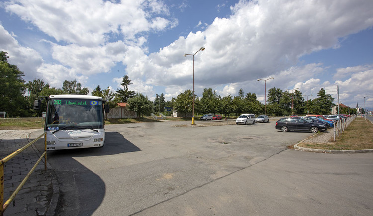 Přestavba autobusového nádraží v Litovli má začít v srpnu. Povolování se protáhlo skoro o rok
