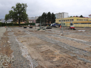 Žákům v Přerově poslouží nová školní hřiště. Modernizací procházejí o prázdninách i učebny