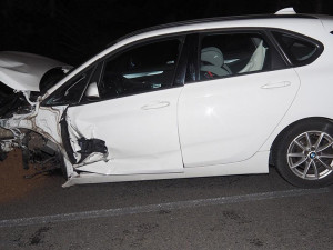 Řidička zdemolovala zastávku v Olomouci. Zranila dva lidi, zábradlí vletělo až do podchodu