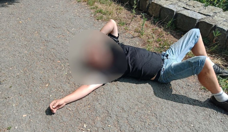 Opilce ze Šumperka s pěti promile nechtěli přijmout ani na záchytce. Hrozila otrava alkoholem