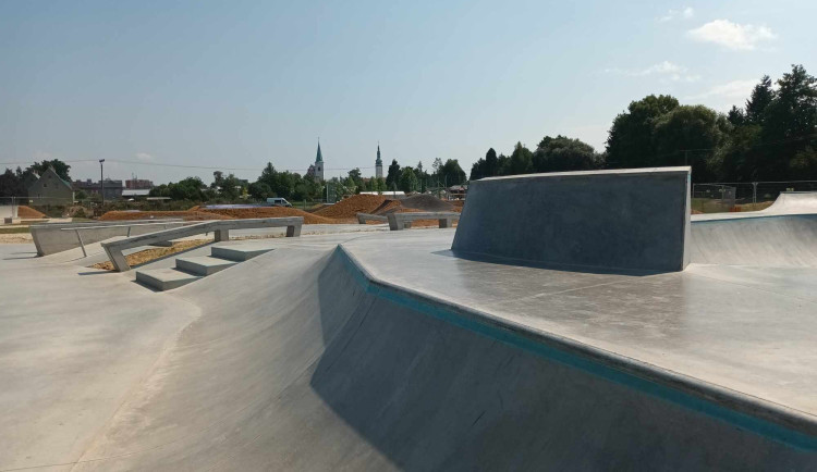 FOTOGALERIE: Mládež v Litovli se brzy dočká nového skateparku. Bude nejmodernější široko daleko