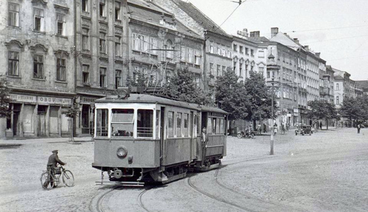 FOTO: Je to 114 let ode dne, kdy Jihlavou projela první tramvaj. Trať tehdy spojovala centrum s nádražím