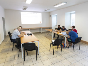 Zastupitelstvo jednalo bez členů opozice, kteří na protest ze zasedání odešli