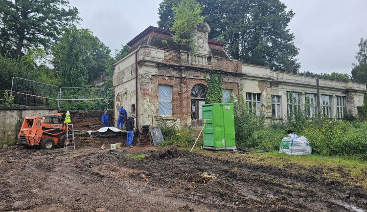 V běloveském prameníku je potřeba snížit množství arsenu a železa