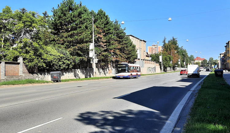 Uzavírka průtahu v Olomouci ovlivní jedenáct autobusových spojů, na týden zastaví i tramvaje
