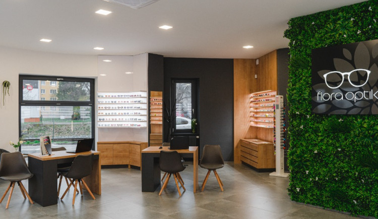 Moderní optika v centru Olomouce. Flora Optik nabízí kompletní servis i technologiemi proti krátkozrakosti 