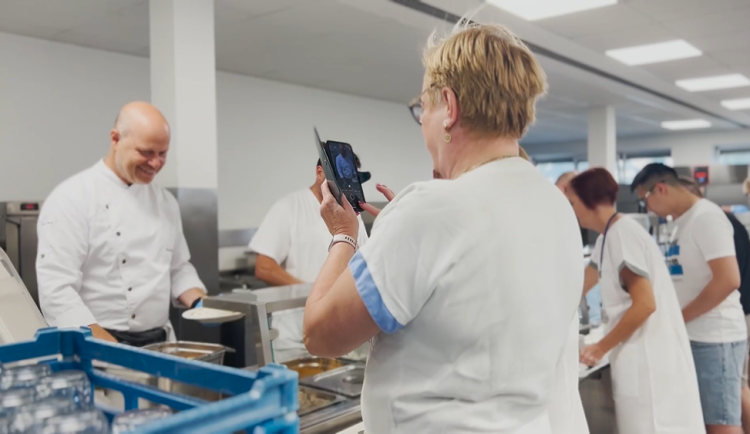Roman Paulus zpestřil nabídku pokrmů pro zdravotníky a další zaměstnance FN Olomouc