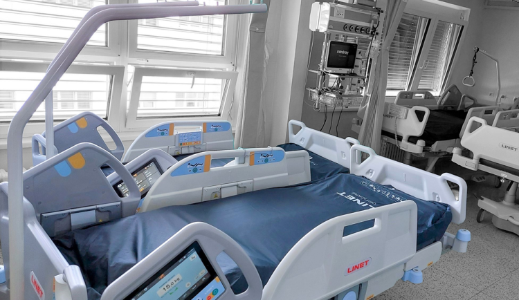 Šumperská nemocnice má speciální lůžka pro dlouhodobě hospitalizované pacienty. Usnadní péči