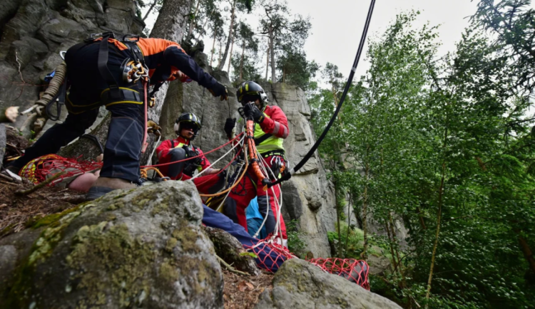 Záchranáři teď chystají na zimní sezónu sebe i služebny