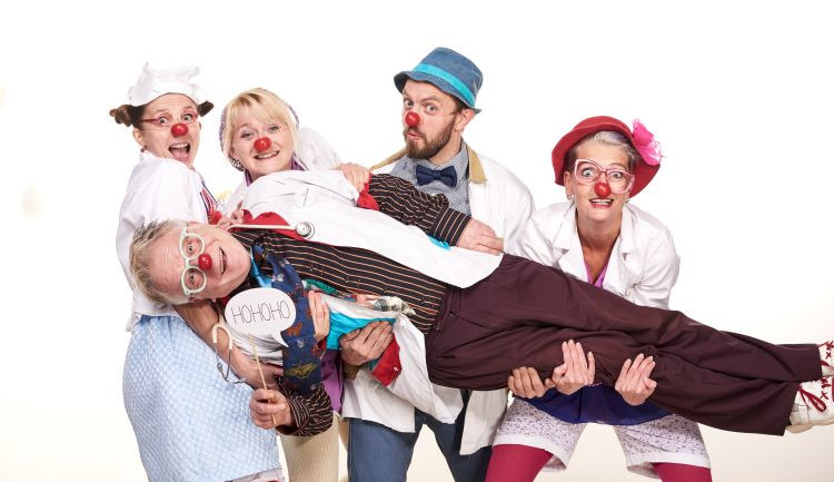 Vytvořit humor z ničeho a rozesmát i dítě, kterému do smíchu není. František Nedbal mluví o klaunování jako o práci snů