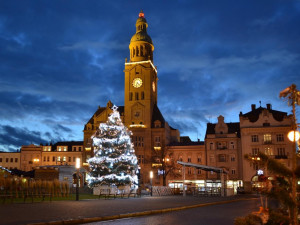 Letošní Vánoce v Prostějově rozsvítí obří světelná koule. K dispozici budou také vrtané kelímky
