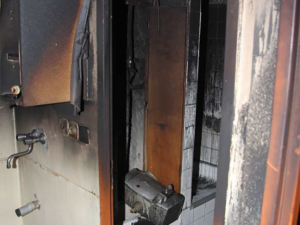 V opuštěném přerovském hotelu Strojař hořelo při armádním cvičení. Událost prověří vojenská policie