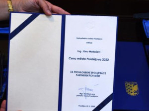 Ceny města Prostějova dostalo osm osobností. Mezi nimi i nedávno zemřelá politička Ivana Hemerková