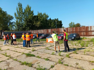 Je libo Opel Astra za dva tisíce pět set korun? Prostějov poprvé dražil vraky aut odtažených z ulic